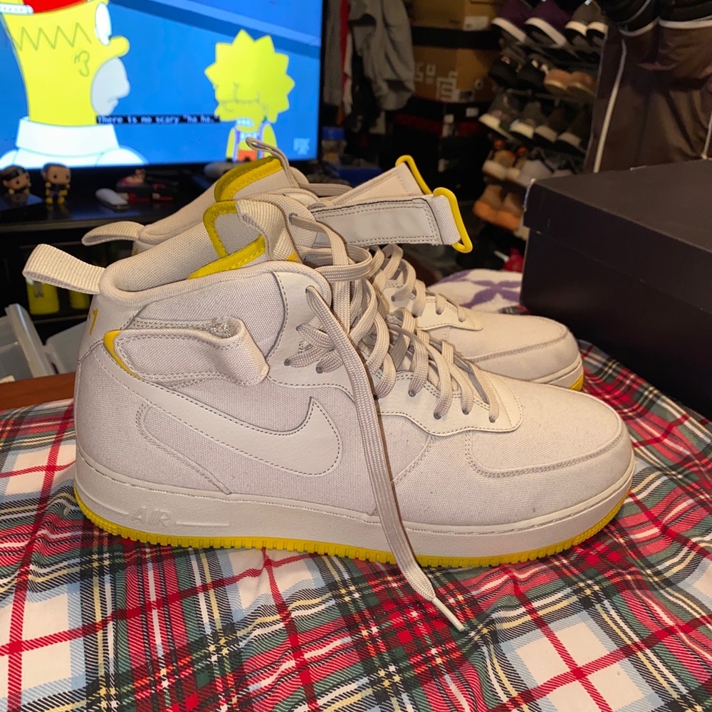 Air Force 1 Mid